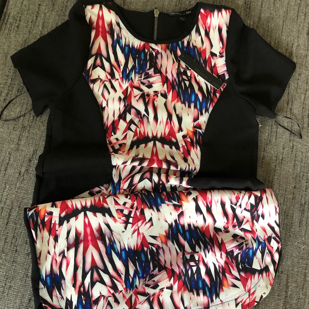 Short sleeve black dress